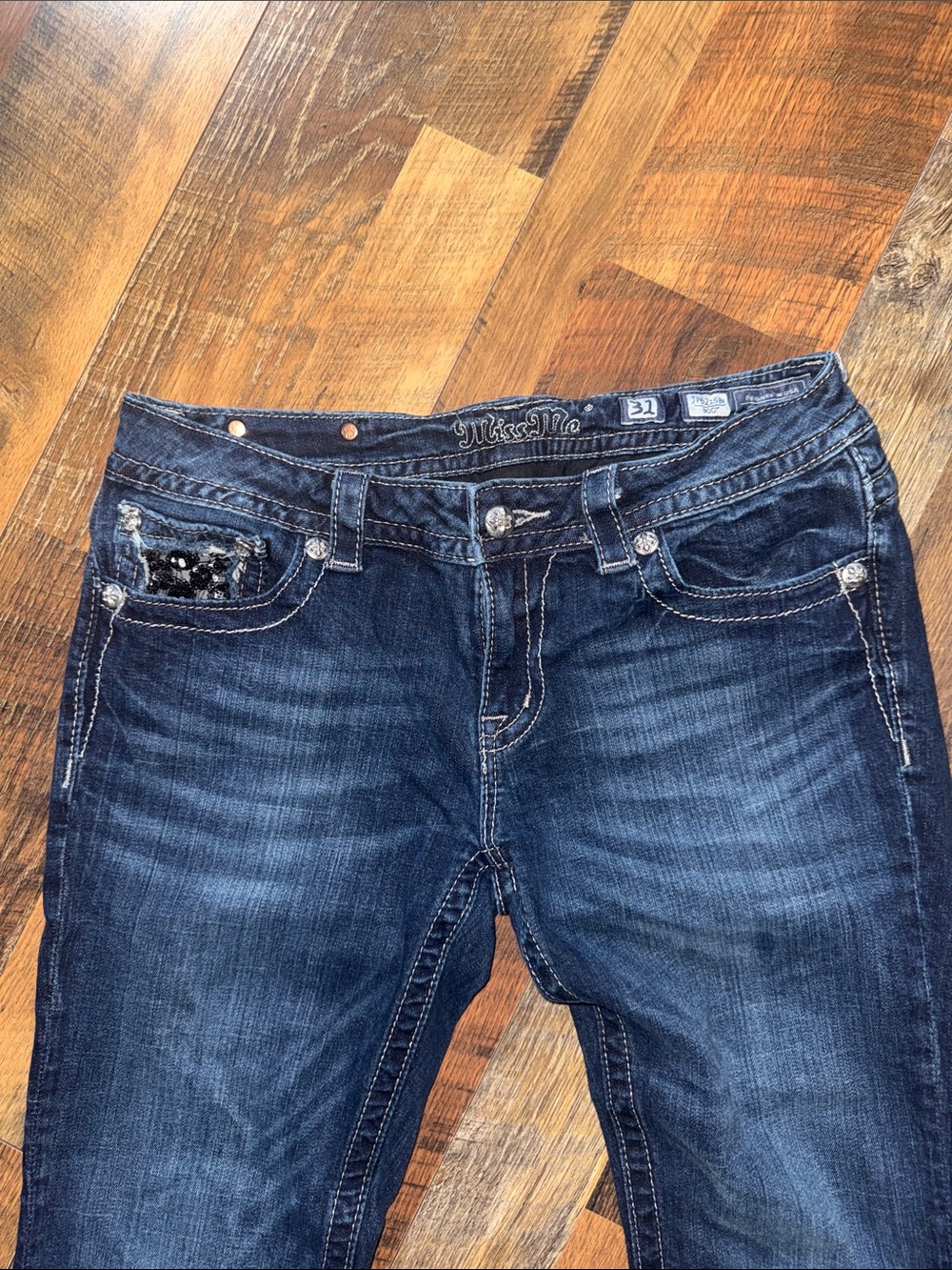 Miss Me JP6215BV Bootcut Jeans Size 31x32 Dark Wash Black Beaded Flap Pocket - Picture 5 of 10